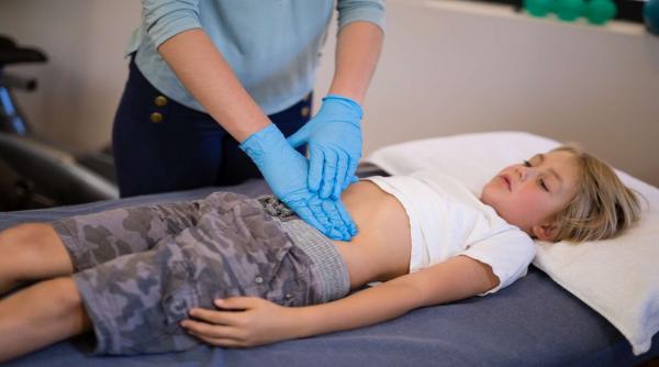 constipatia la copii sfaturi pentru o alimentatie sanatoasa si hidratare corecta