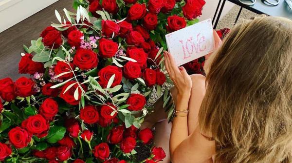 mesaje speciale 8 martie 2024 mama sotie iubita colega