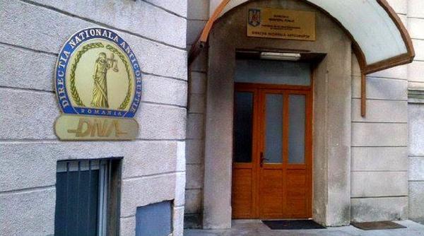 angajari nelegale primaria bucuresti fost director trimis judecata coruptie