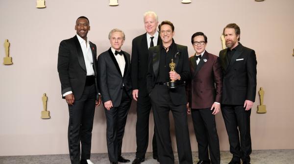 Oppenheimer, marele căștigător al premiilor Oscar  2024. Pelicula a obținut șapte trofee, inclusiv pentru cel mai bun film