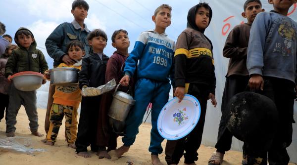 bebelusi gaza pericol moarte infometare