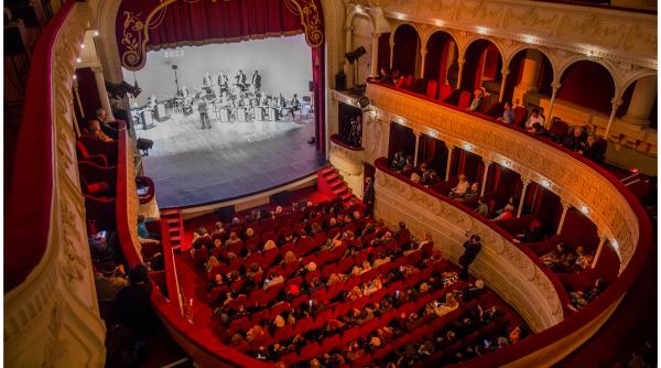andi vasluianu si elvira deatcu prezinta gala premiilor radio romania cultural