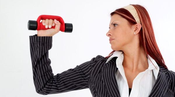 9 semne femeie puternica impune atentie respect