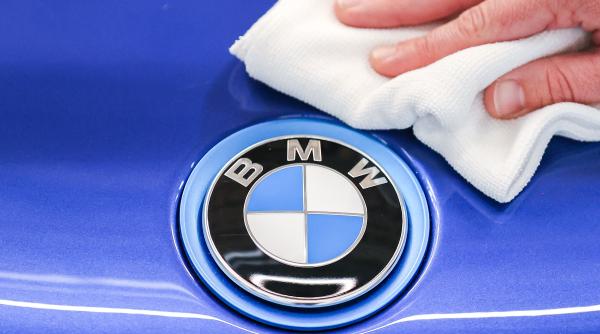 producator auto lux recheama service milioane masini pericol incendiu