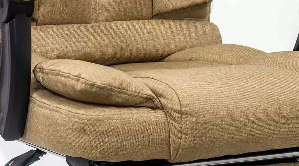 modelul bej cu perna si rabatare printre cele mai apreciate scaune de birou ergonomice