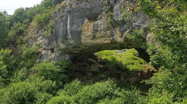 loc romania unic lume pod natural circulatie