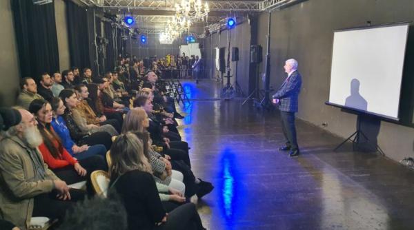 premierele teatrului tony bulandra targoviste in luna aprilie