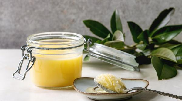 superaliment ghee unt clarificat dieta keto