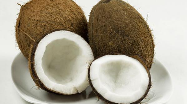5 beneficii sanatate apa cocos