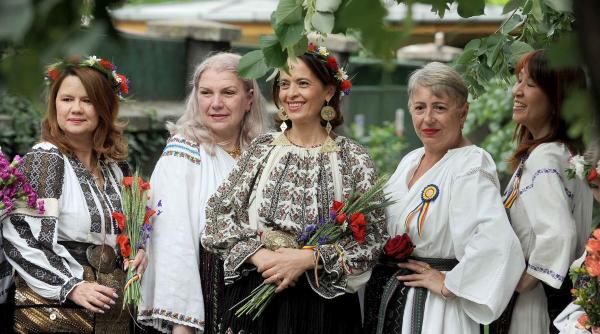 parada domnite altite ziua nationala a costumului traditional din romania