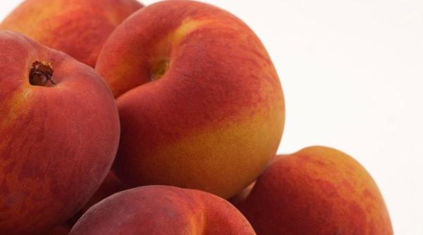 6 beneficii frunze piersica sanatate