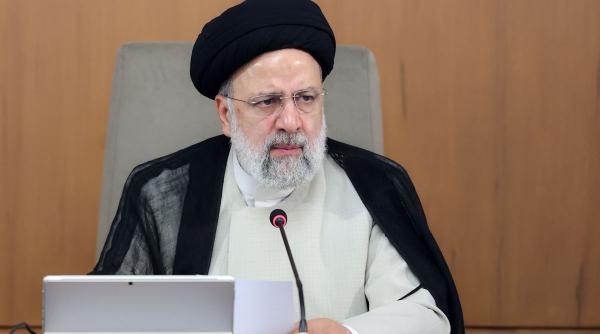 Un elicopter care îl transporta pe președintele iranian Ebrahim Raisi s-ar fi prăbușit
