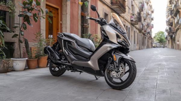 scuter pe benzina sau electric ce sa aleg