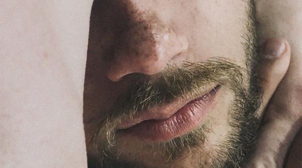 teorema dupa pier paolo pasolini in regia lui eugen jebeleanu premiera nationala pe scena tnrs