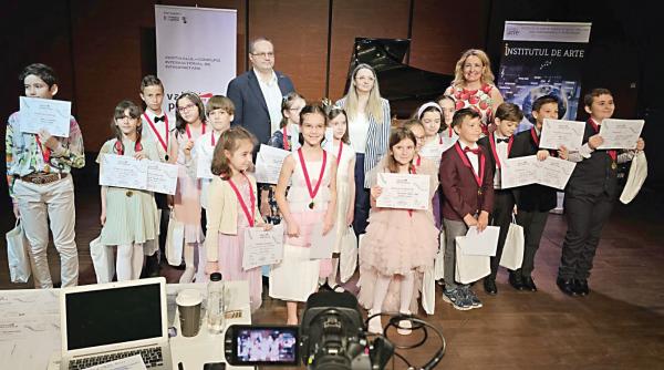 copii musical playground sarbatoare arta