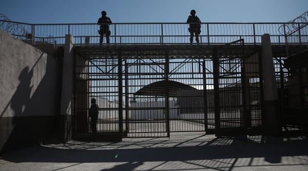 viata roman inchis cel mai dur penitenciar lume