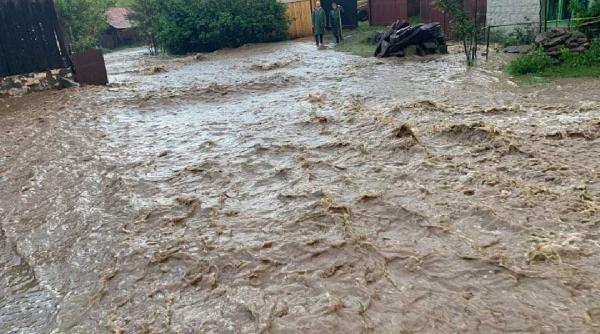 cod galben inundatii rauri 13 judete