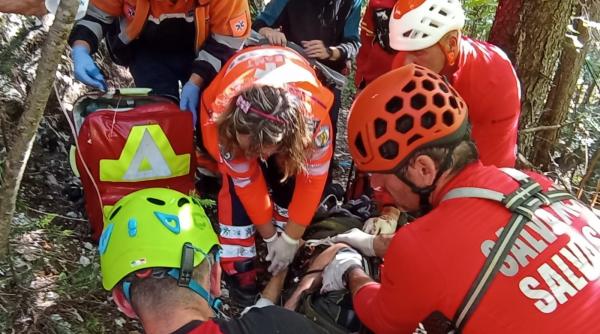 turist decedat munte stop cardio respirator