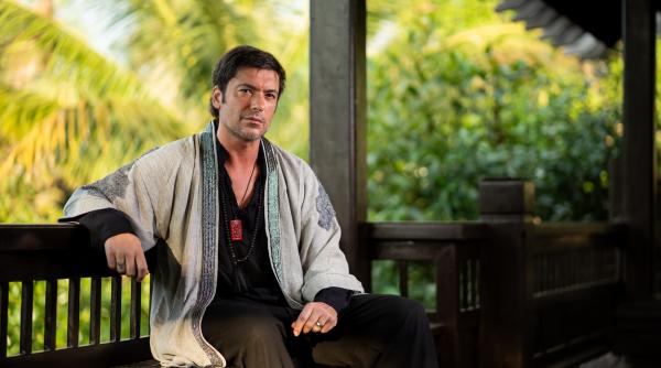 10 ispite masculine sunt gata sa porneasca intr o calatorie unica la insula iubirii