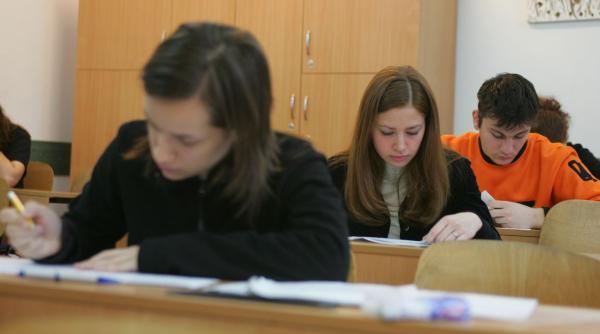 abandon scolar alarmant 30 elevi nu bacalaureat