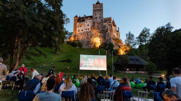 3 000 de spectatori aiff la bran si bucuresti si 8 proiecte finaliste la write a screenplay for crime drama