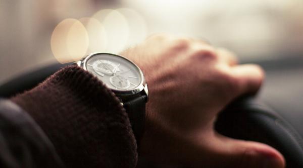 5 beneficii de care te poti bucura daca apelezi la serviciile unei firme de inchirieri auto