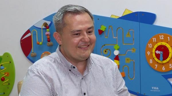 educatia elevilor cu deficiente de vedere o prioritate pentru profesorul laurian micu finalist al campaniei nationale liga profesorilor exceptionali a fundatiei dan voiculescu pentru dezvoltarea romaniei