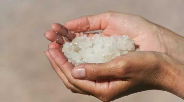 sare energii negative element sacru magic purificare ritualuri