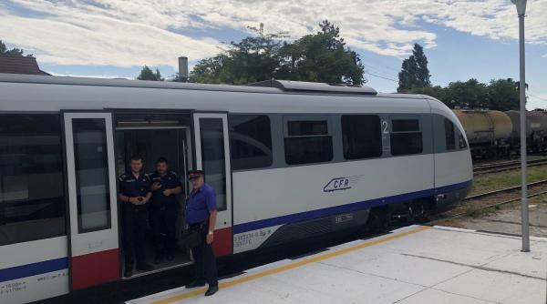 amenzi mari calatori deschid usa trenului mers