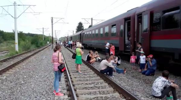 trenuri ramase camp dezastrul cfr