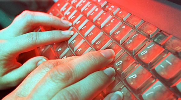 alerta hackeri booking infractorii cibernetici mesaje false frauda