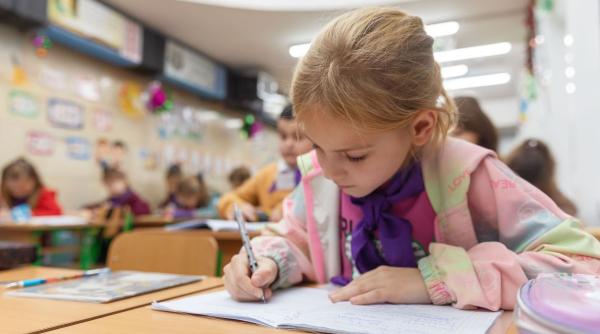 limba romana corect asaza sau aseaza