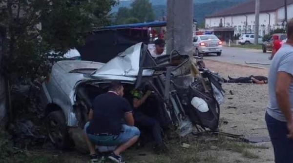 politisti morti targu lapus intrat masina stalp politista rani grave