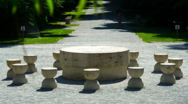 ansamblul monumental calea eroilor si frontierele imperiului roman dacia incluse in patrimoniul unesco