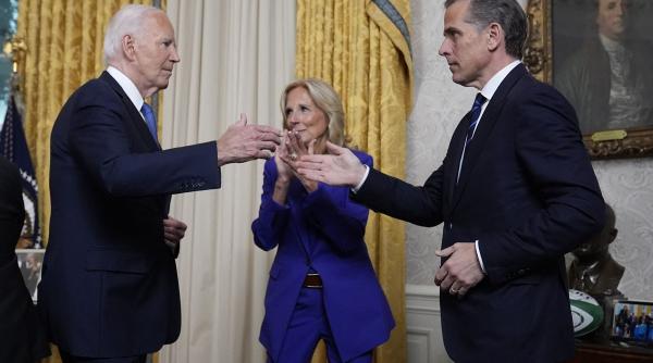 Procurorii americani susţin că un om de afaceri român l-a angajat pe Hunter Biden pentru a influenţa politica SUA