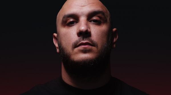 surse artistul guess who prins droguri pliculet praf alb untold