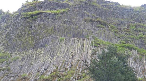 detunatele destinatie neratat alba minuni romania mister legende