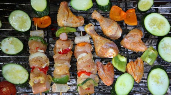 vara bucatarie 5 meniuri neratat luna august 2024