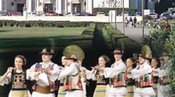 Foaie verde zarzăre / La donna è mobile. Opera se cuplează cu  „Tinerimea Română”  și o dă pe spectacole folclorice