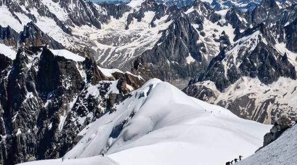 un tanar alpinist roman a murit pe varful mont blanc