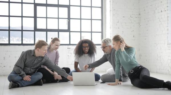 cum comunica fiecare zodie