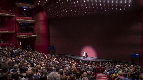 programul spectacolelor din cadrul festivalului national de teatru editia 34