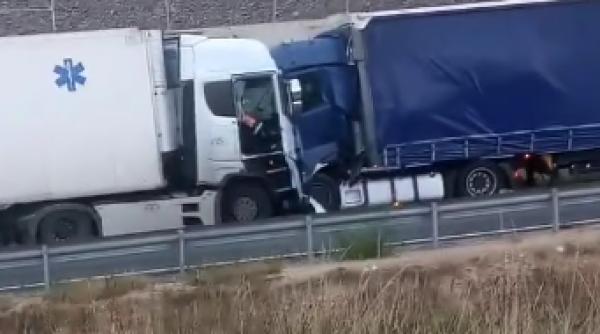 accident frontal doua tiruri boita valea oltului