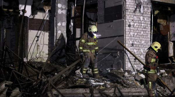 razboi ucraina lovitura aeriana rusa lovit bloc locuinte harkov 20 persoane ranite