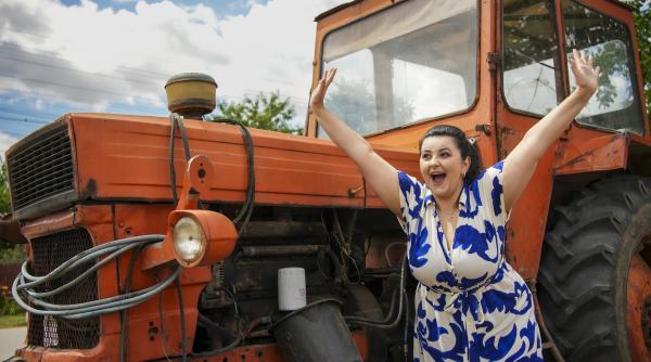 actrita ana turcu in rol de secretara in serialul original iubire cu parfum de lavanda de la antena 1