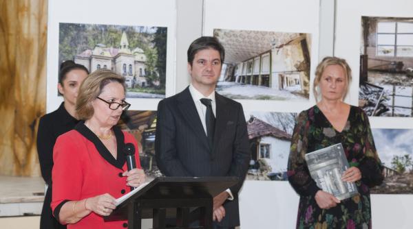 expozitia altetei sale regale principesa sofia a romaniei prezentata de institutul cultural roman la bucuresti si la londra