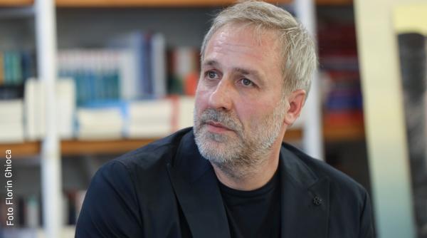 tnb organizeaza un atelier de scriere dramatica