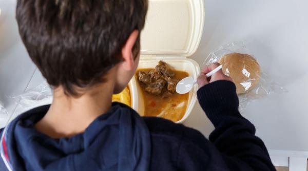 ministerul educatiei masa calda scoli