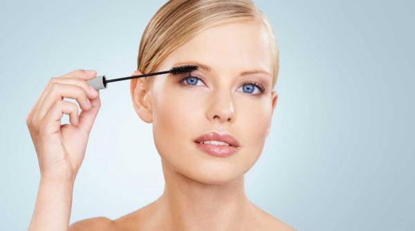 trucuri de machiaj pentru care sa iti accentueze ochii