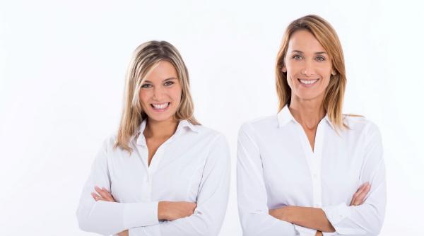 camasa alba piesa vestimentara obligatorie garderoba oricarei femei